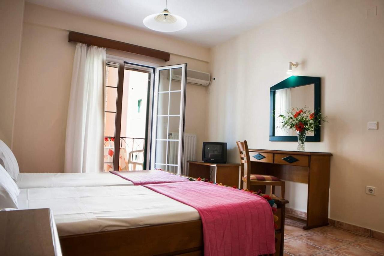 Rouchotas Studios By Viktor 1Rst Floor Argostoli  Exterior foto